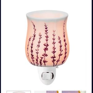 Scentsy Lavender Love Mini Warmer